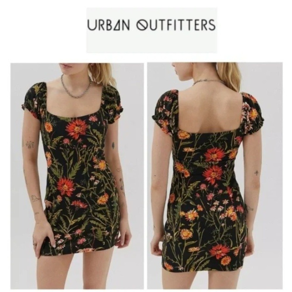 Urban Outfitters Ella Floral Print Bodycon Mini Dress Puff Sleeve Square Neck M